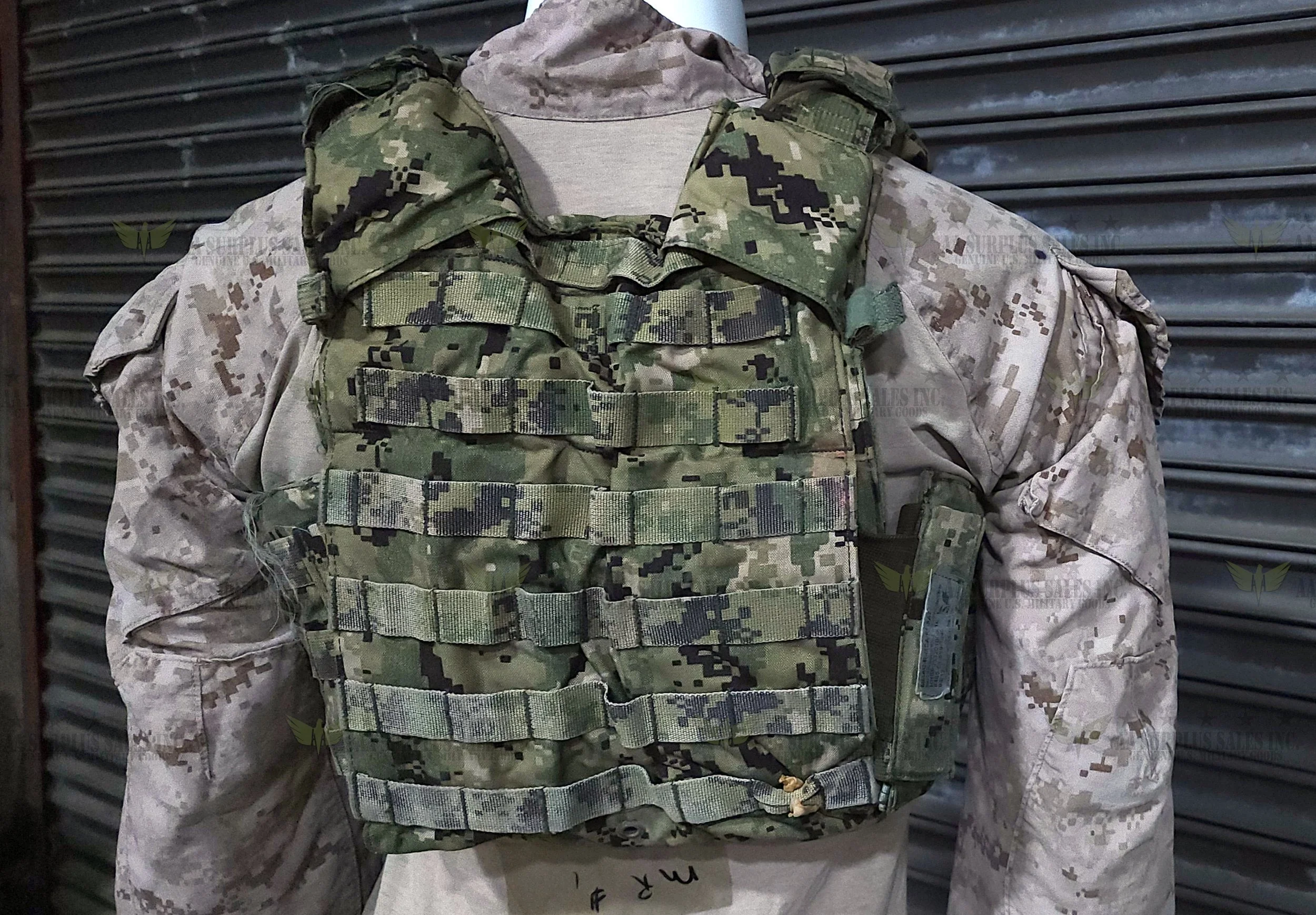 eagle AOR2 GPS ポーチ MMAC Eagle AOR2 Industries GPS Chest⁄Wrist